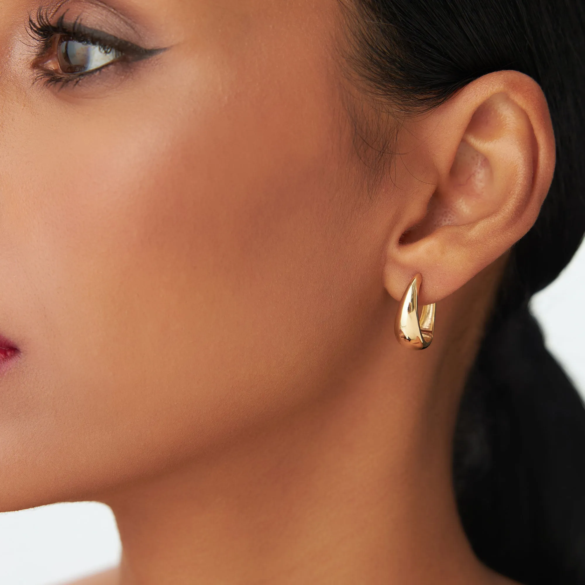 14k Gold Teardrop Hoop Earrings