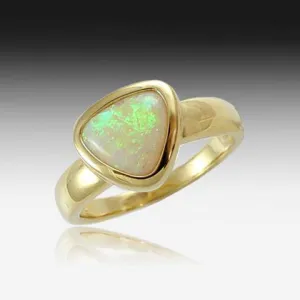 18K GOLD CRYSTAL OPAL RING