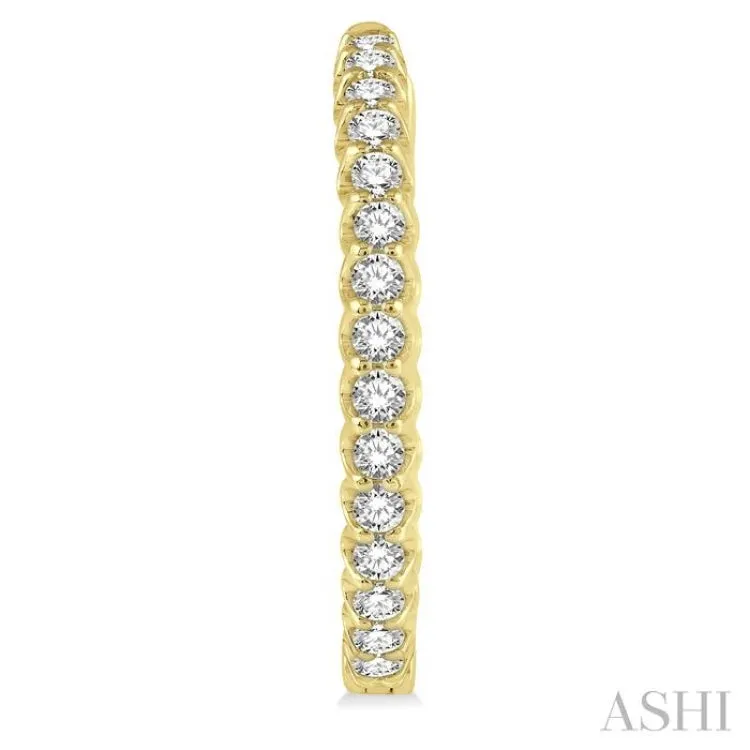 2 ctw Round Cut Diamond In-Out Hoop Earring in 14K Yellow Gold