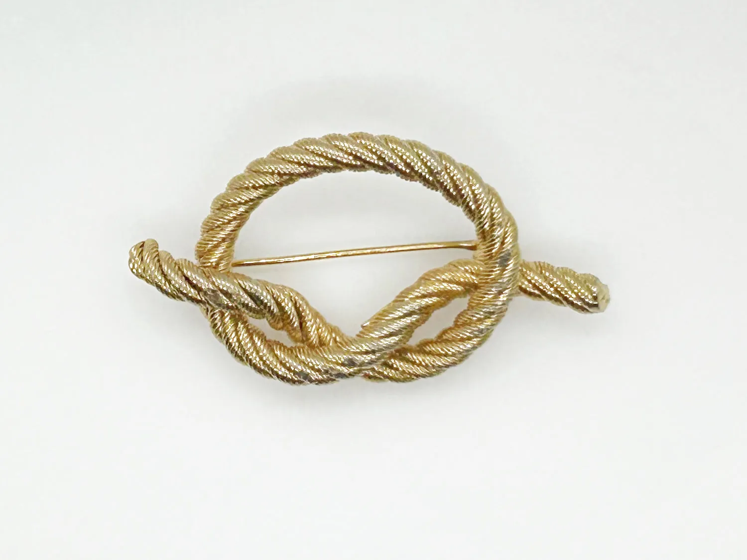 Classic Vintage Golden Knot Brooch