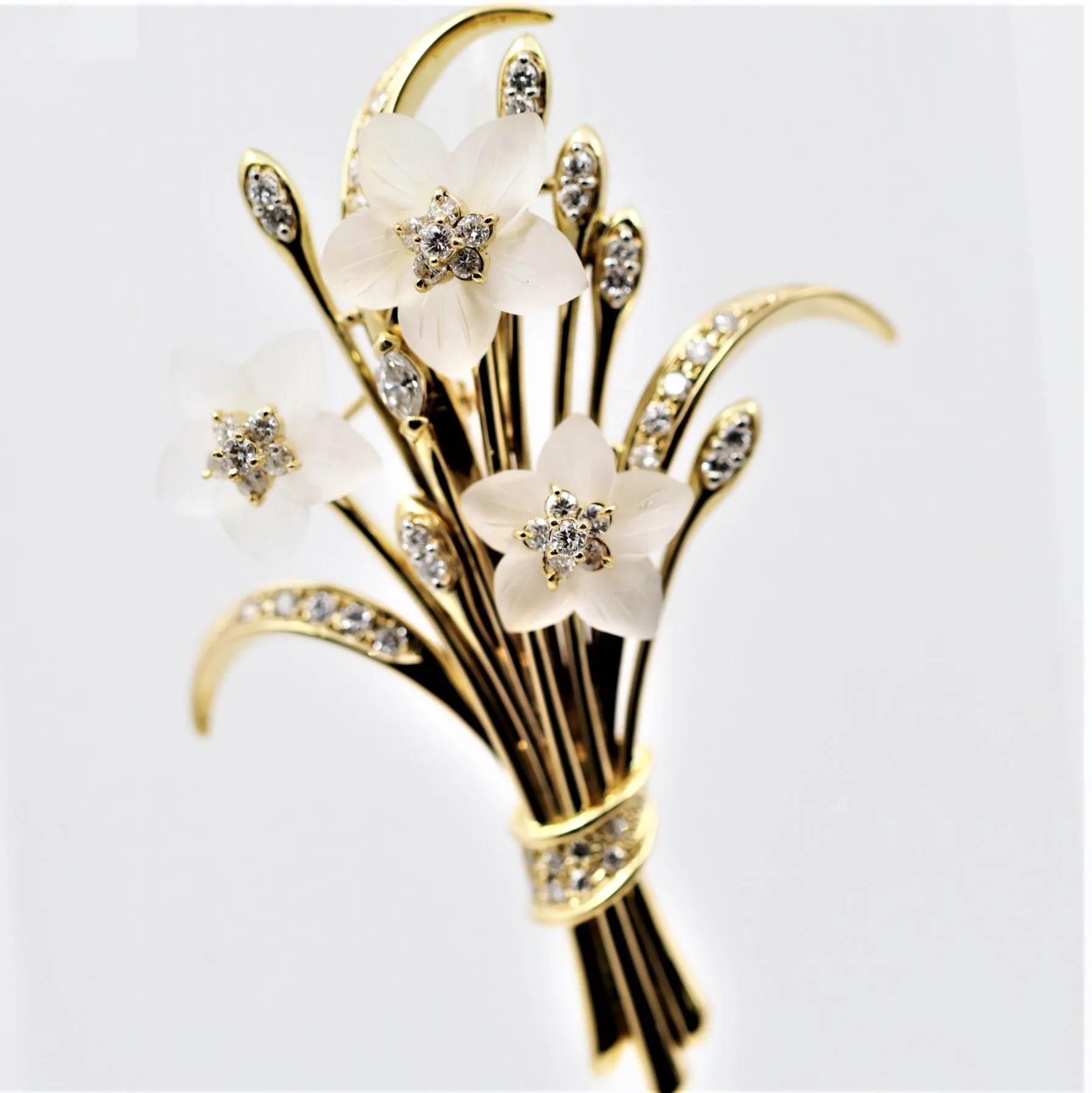 Diamond Carved-Quartz Gold Flower Bouquet Brooch