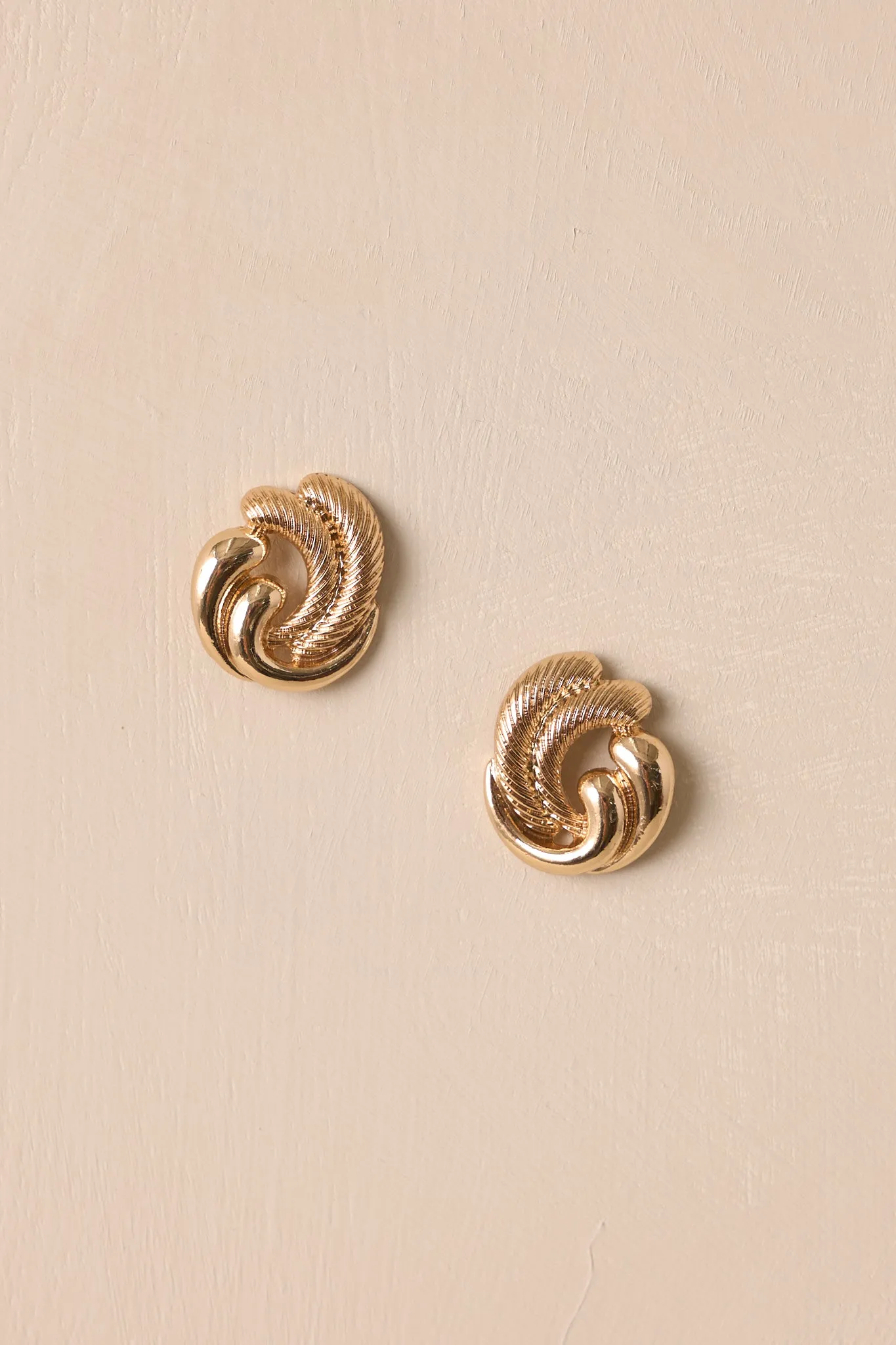 Dusk Shine Gold Spiral Earrings