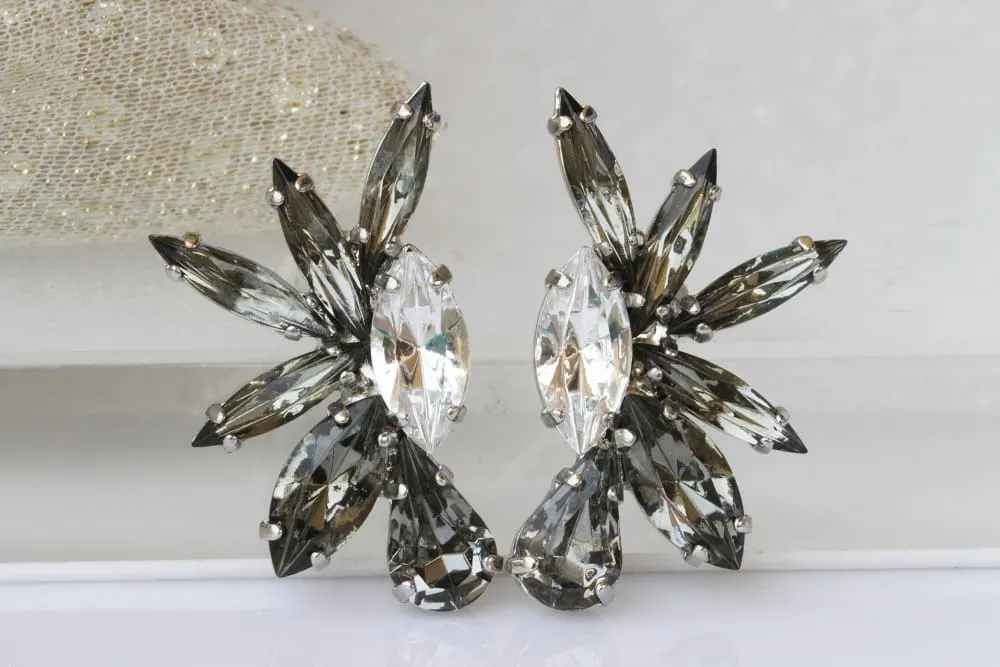 GREY CLUSTER EARRINGS