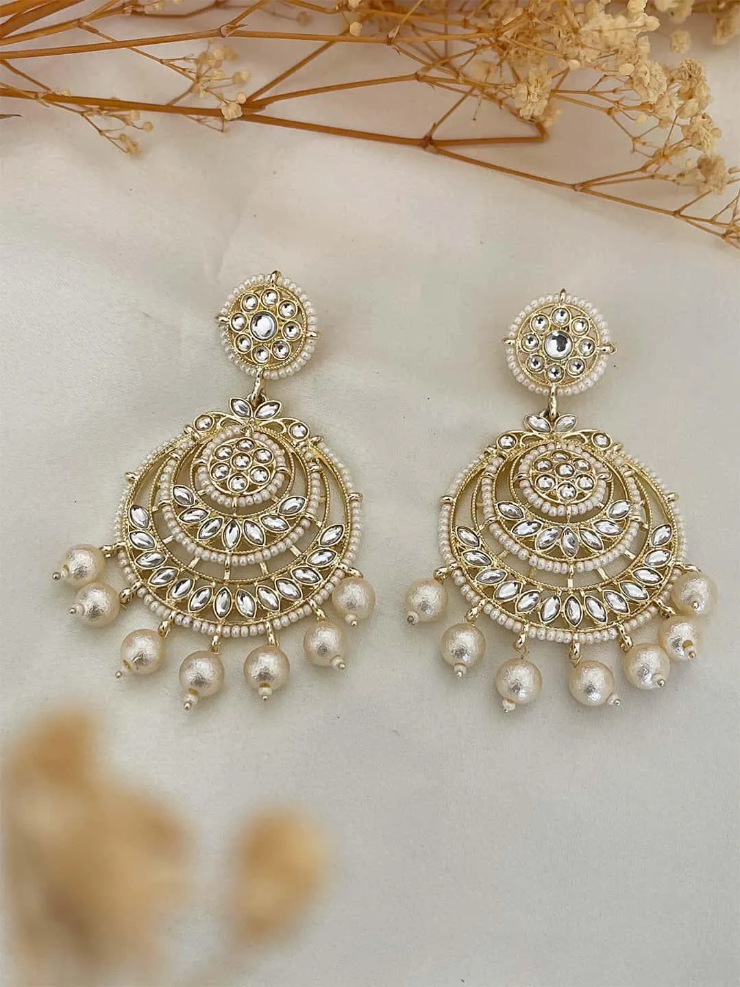 Juhi Bhatt In Kundan Chandbali Earrings With Pearls