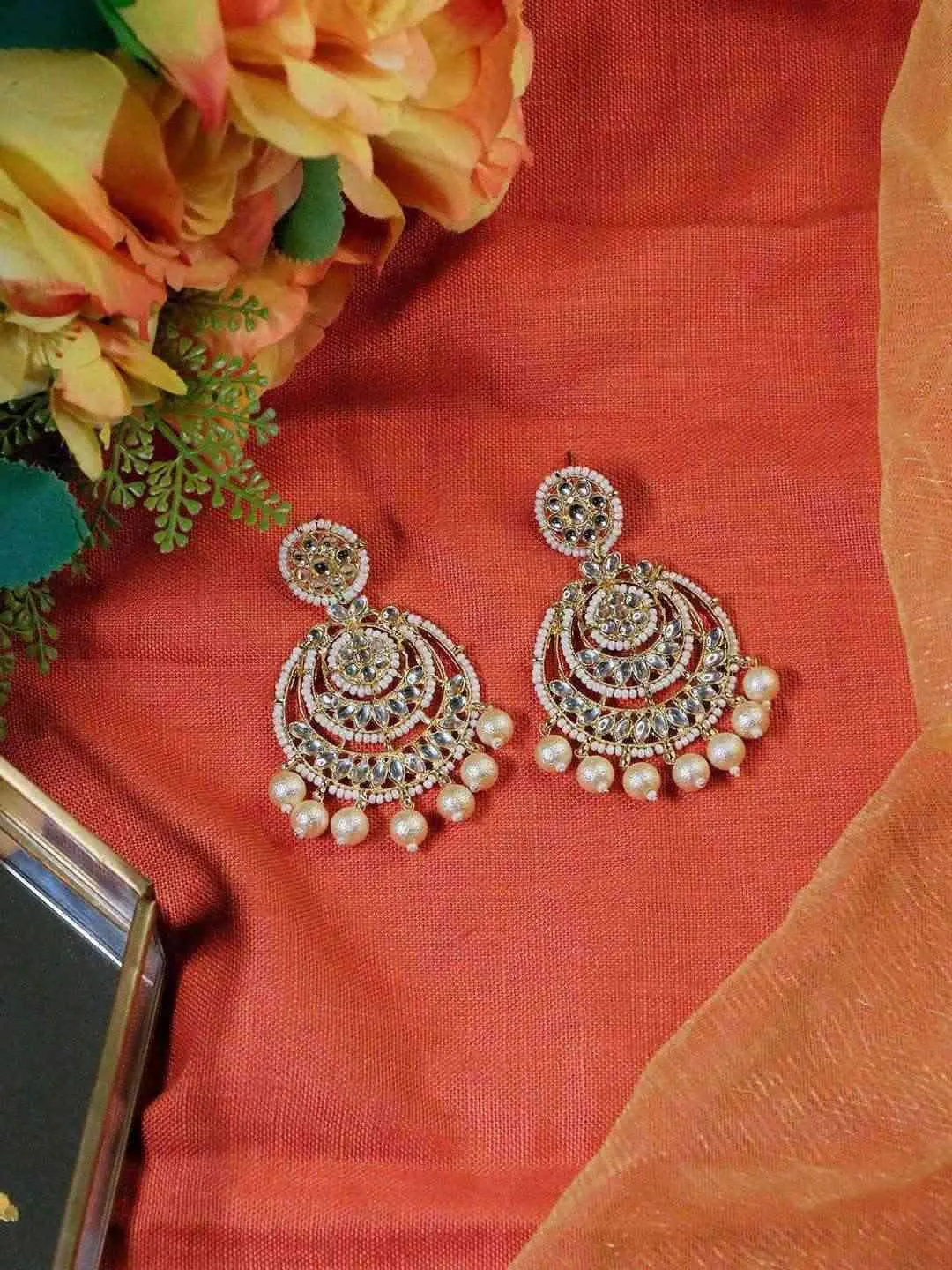 Juhi Bhatt In Kundan Chandbali Earrings With Pearls