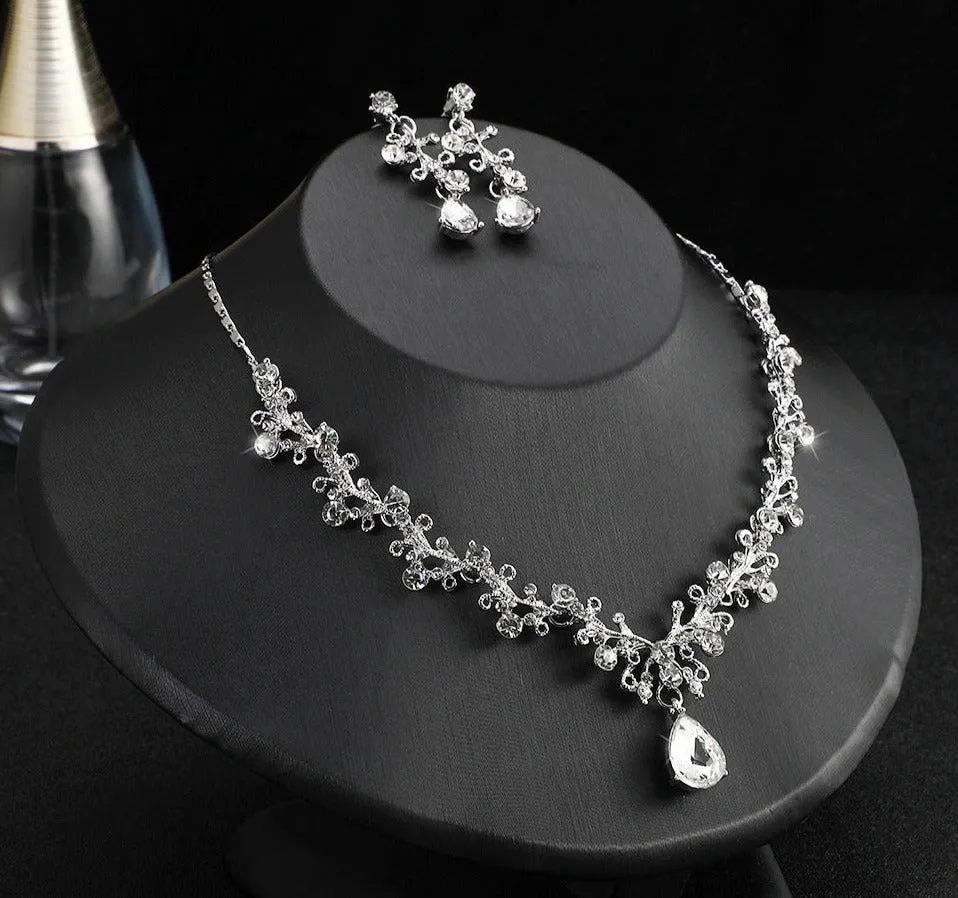 Light luxury fashion New Year jewelry cross-border diamond earrings necklace set engagement wedding