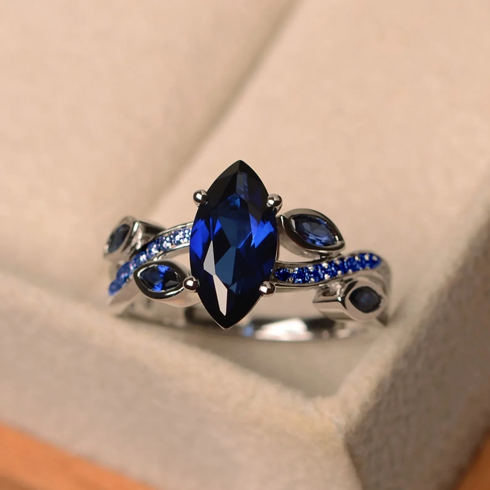 Marquise cut blue sapphire stone ring (All Blue Edition)