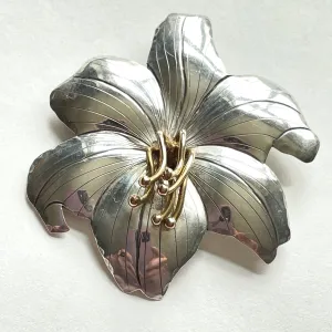 SOLD Vintage Courtney Peterson Sterling Silver Flower Brooch/Pendant