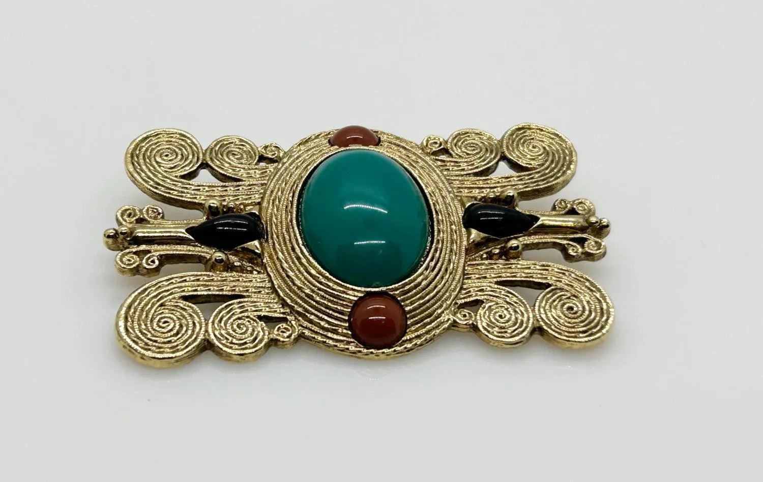 Vintage Etruscan Style Brooch with Green Oval Cabochon