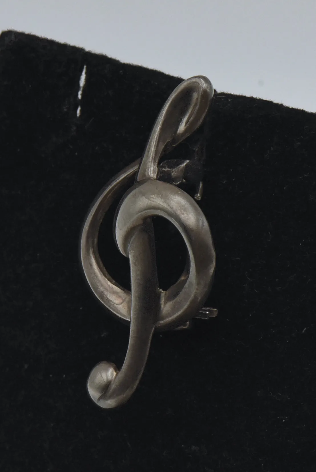 Vintage Sterling Silver Treble Clef Brooch