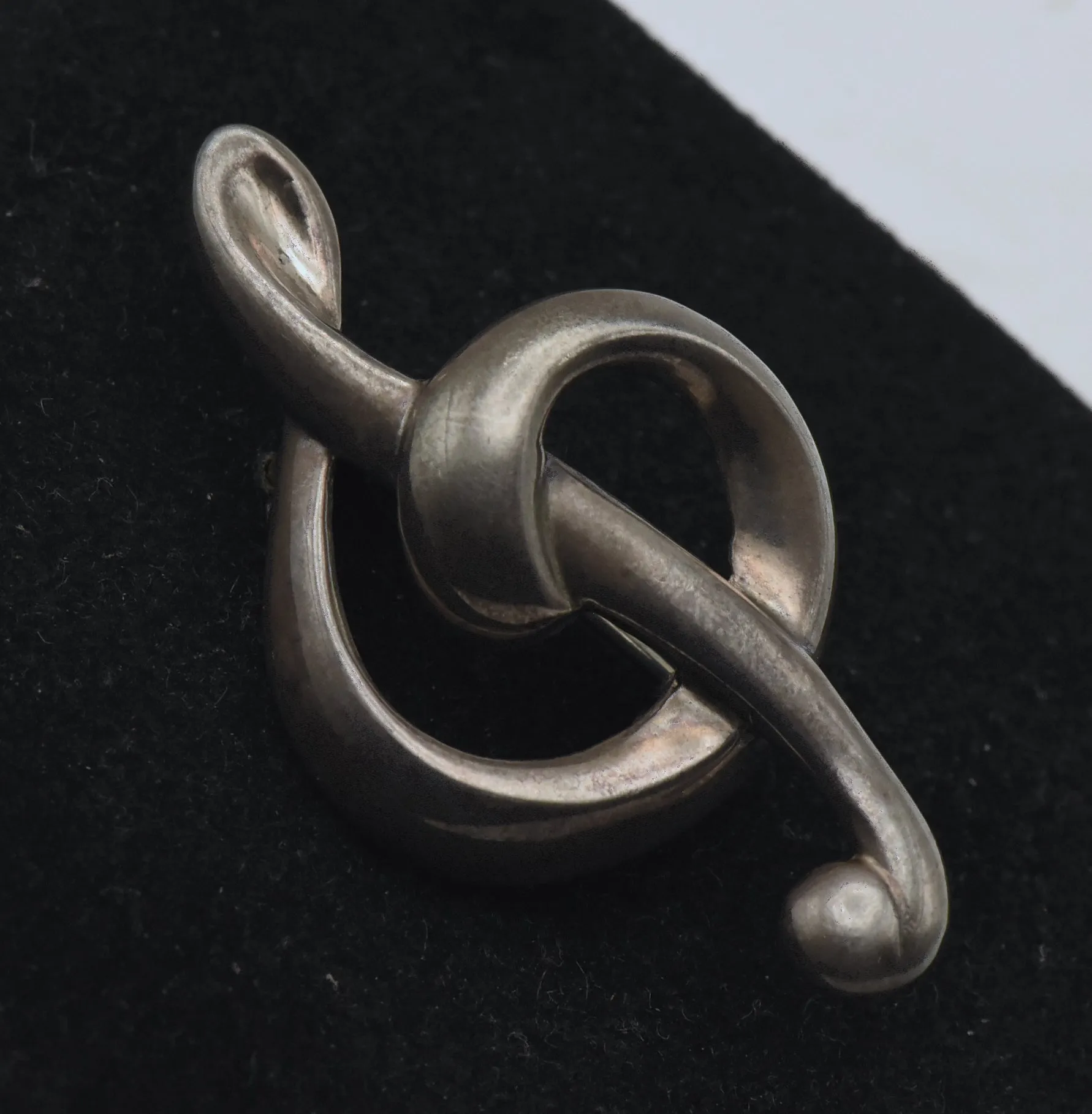 Vintage Sterling Silver Treble Clef Brooch